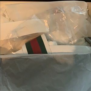 Men’s Gucci slides